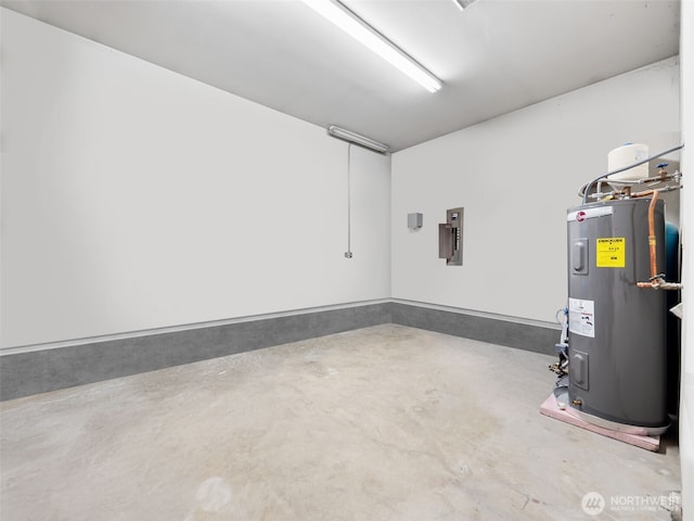 16825 SE 376th St, Auburn, WA 98092 - garage with water heater and electric panel
