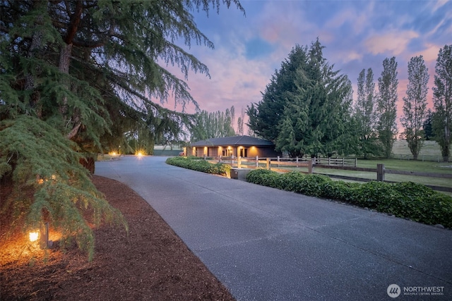 16825 SE 376th St, Auburn, WA 98092 - view of front facade featuring driveway