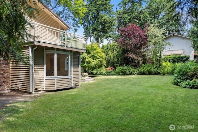 8606 184th St SW, Edmonds, WA 98026 - view of green lawn featuring a deck