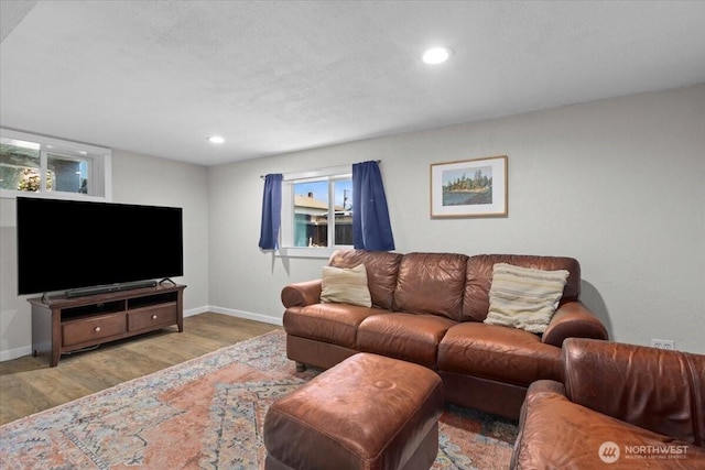 751 S 40th St, Tacoma, WA 98418 - living room featuring wood finished floors and recessed lighting