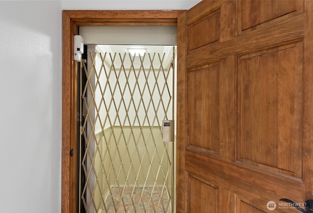 13710 41st Ave NE, Seattle, WA 98125 - elevator