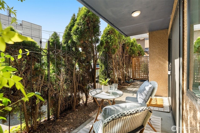 2219 Eastlake Ave E Unit 101, Seattle, WA 98102 - view of balcony