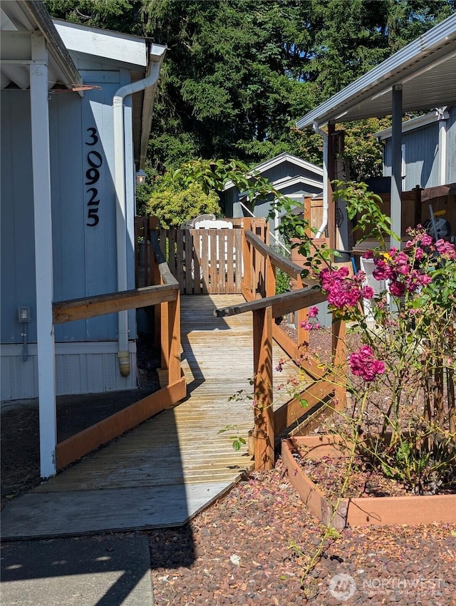 30925 114th Ln SE, Auburn, WA 98092 - view of wooden deck