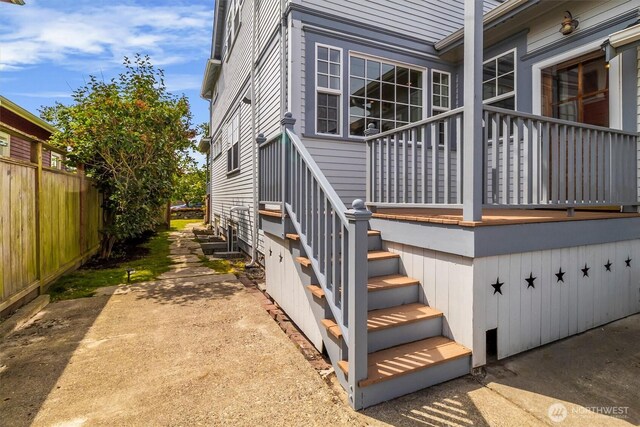 1615 Monroe St, Bellingham, WA 98225 - view of home's exterior