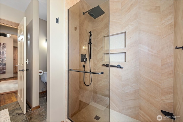 95 Horizon Ln, Chelan, WA 98816 - full bathroom featuring a walk in shower and toilet