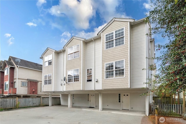 8526 Nesbit Ave N Unit F, Seattle, WA 98103 - rear view of property