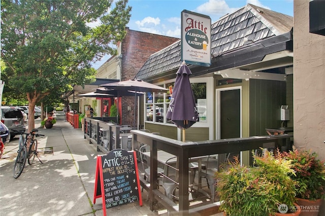 2325 38th Ave E, Seattle, WA 98112 - view of building exterior
