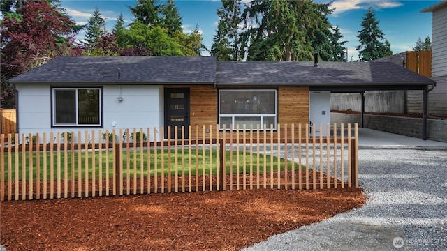 840 SW 306th St, Federal Way, WA 98023 - view of front of house featuring a fenced front yard and a shingled roof