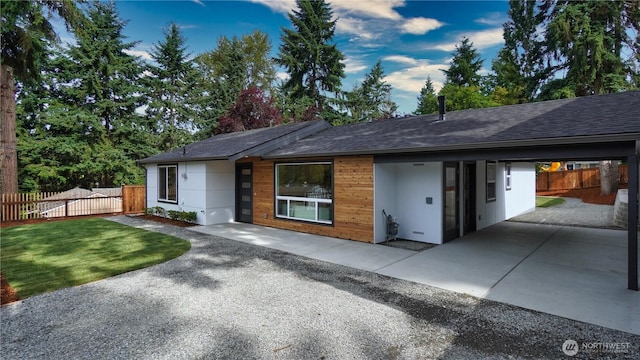 840 SW 306th St, Federal Way, WA 98023 - view of front of house with roof with shingles