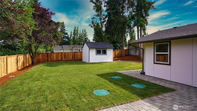 840 SW 306th St, Federal Way, WA 98023 - fenced backyard featuring a storage shed