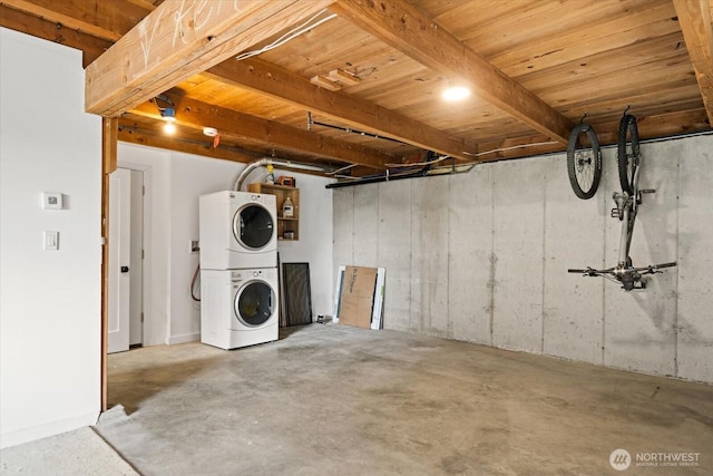 6024 Gould Ave S, Seattle, WA 98108 - below grade area featuring stacked washer / dryer