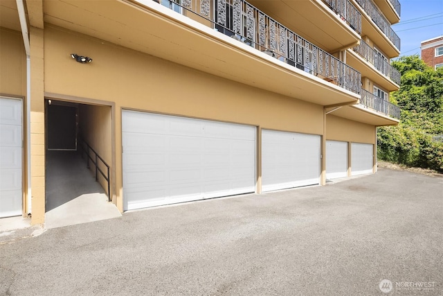 1818 Bigelow Ave N Unit 403, Seattle, WA 98109 - view of garage