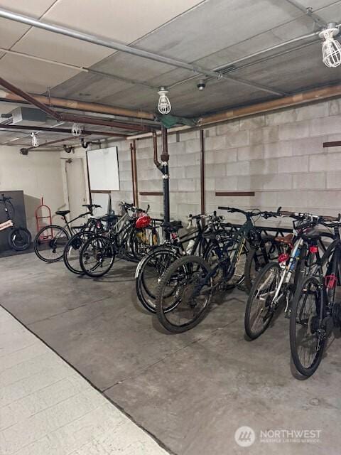 1818 Bigelow Ave N Unit 403, Seattle, WA 98109 - view of garage