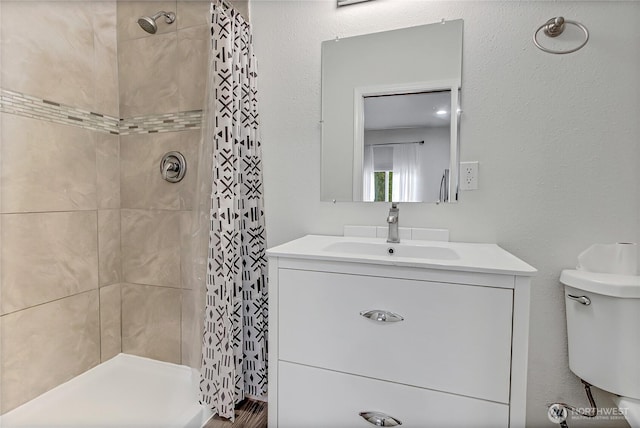 3005 Old Morse Rd SE, Olympia, WA 98501 - bathroom featuring tiled shower and vanity