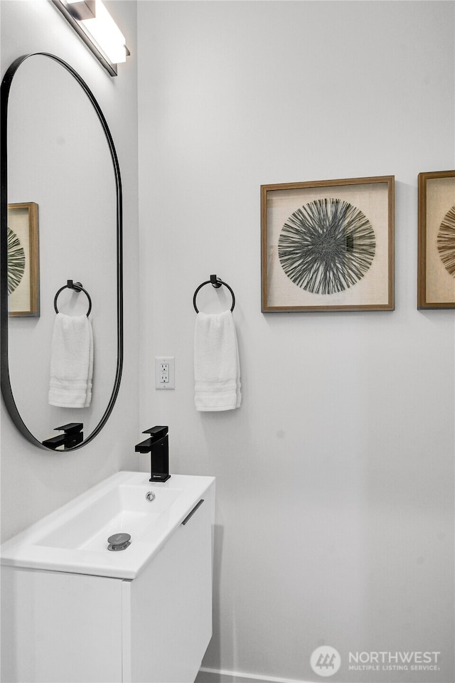629A W Emerson Ave, Seattle, WA 98119 - bathroom featuring vanity