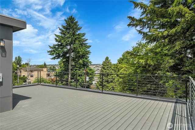 629A W Emerson Ave, Seattle, WA 98119 - view of wooden deck