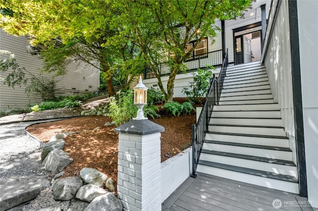 17519 33rd Ave NE, Lake Forest Park, WA 98155 - view of yard with stairway