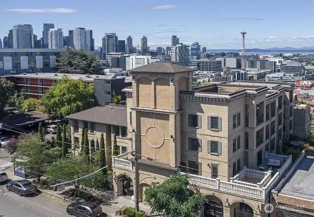 745 Bellevue Ave E Unit 109, Seattle, WA 98102 - skyline view