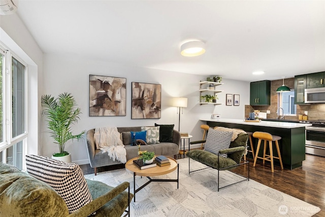 1541 18th Ave S, Seattle, WA 98144 - living room featuring wood finished floors and baseboards