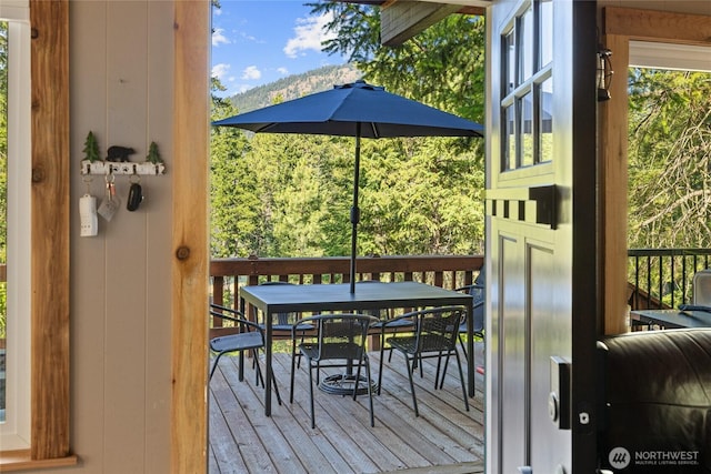 7 Moonshine Ln, Ronald, WA 98940 - wooden terrace featuring outdoor dining area
