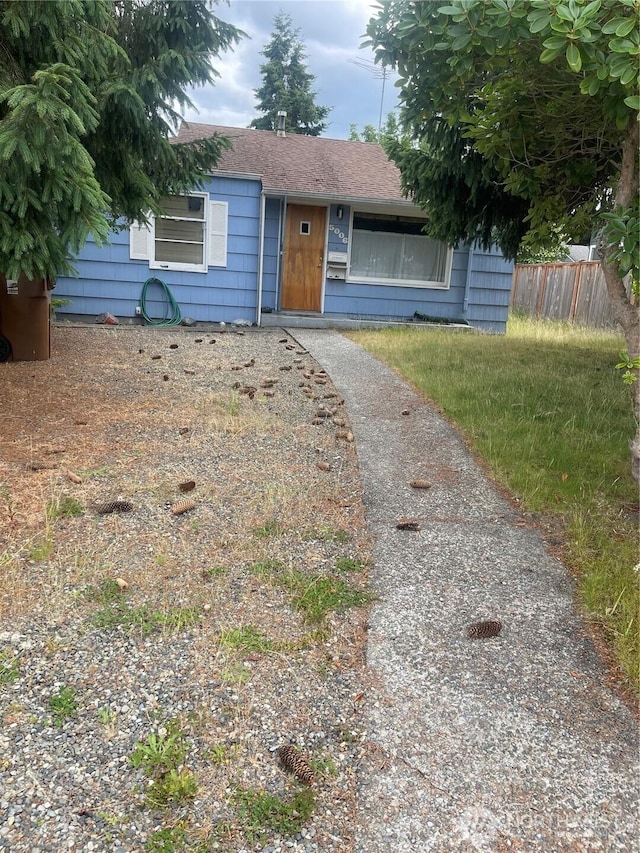 5006 N 28th, Tacoma, WA 98407 - view of front facade featuring roof with shingles