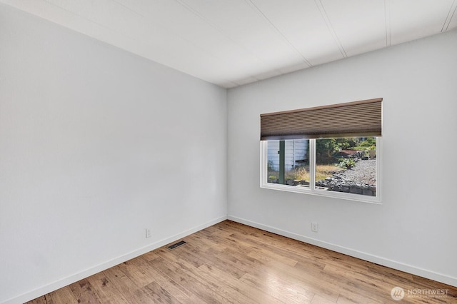 2500 Alder St Unit 335, Milton, WA 98354 - unfurnished room featuring light wood-type flooring