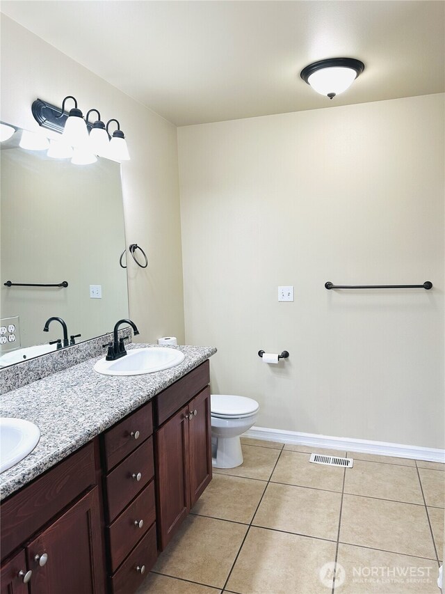 27120 105th Pl SE, Kent, WA 98030 - bathroom with double vanity and tile patterned flooring