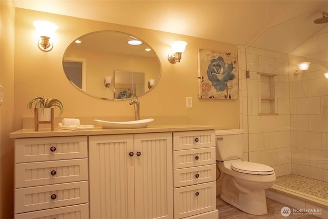 10761 Bill Point Crst NE, Bainbridge Island, WA 98110 - full bath with vanity and tiled shower