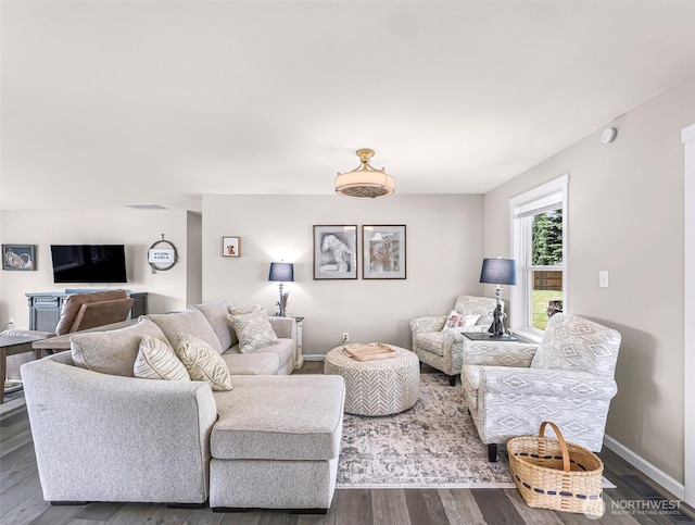 824 Orth Way, Sedro Woolley, WA 98284 - living area featuring dark wood-style flooring
