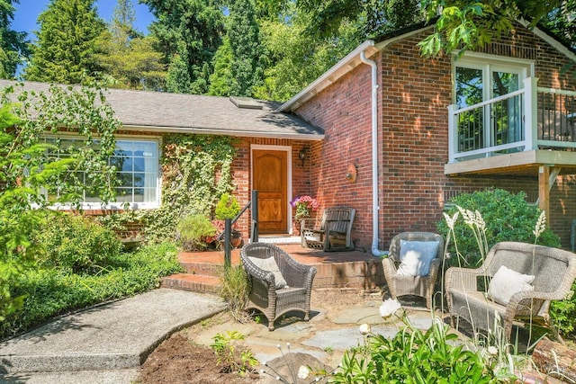 16525 39th Ave NE, Lake Forest Park, WA 98155 - view of front facade featuring brick siding and a patio