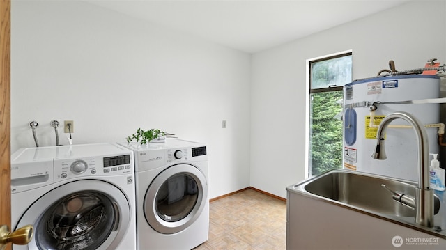 5109 S Myrtle St, Seattle, WA 98118 - laundry area featuring washer and dryer and baseboards