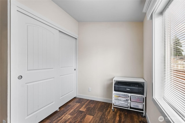 120 L St SE, Auburn, WA 98002 - unfurnished bedroom featuring dark wood-style floors and a closet