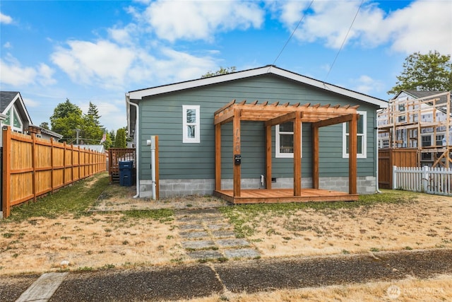 120 L St SE, Auburn, WA 98002 - rear view of property featuring a pergola and a deck