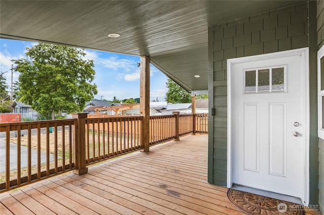 120 L St SE, Auburn, WA 98002 - view of wooden deck