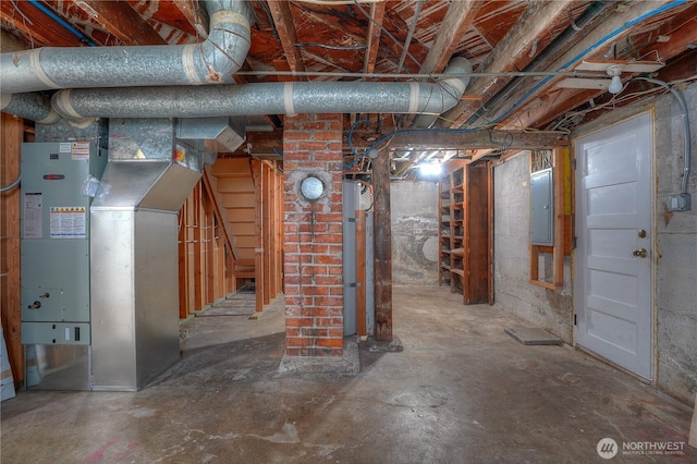 3207 N 9th St, Tacoma, WA 98406 - unfinished below grade area with electric panel and heating unit