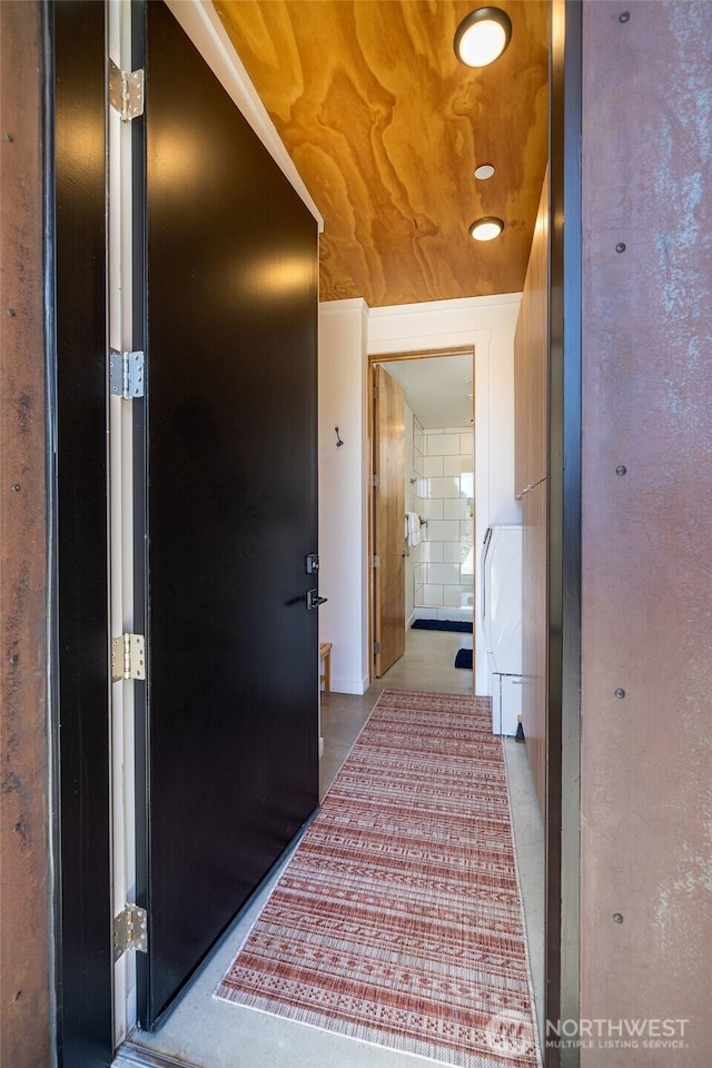 23648 Cliffe Pointe Rd NW Unit 10C, Quincy, WA 98848 - corridor with concrete floors