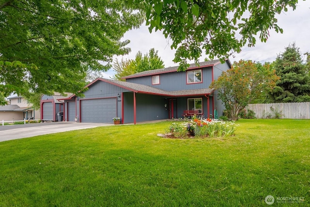 7649 Mcdougal Ave NE, Moses Lake, WA 98837 - traditional-style house featuring a garage and concrete driveway