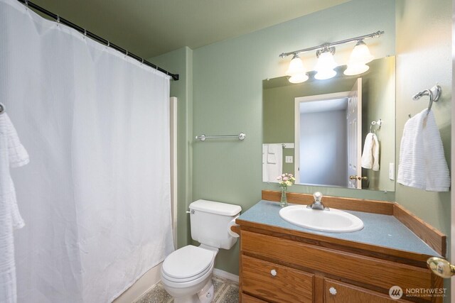 7649 Mcdougal Ave NE, Moses Lake, WA 98837 - full bath with vanity and curtained shower