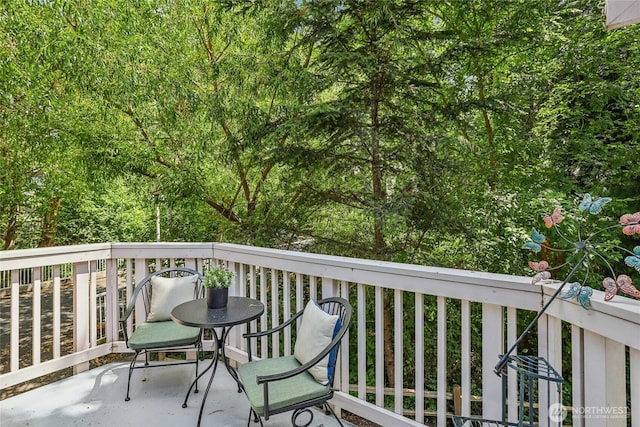 13145 102nd Ln NE Unit 6, Kirkland, WA 98034 - view of balcony