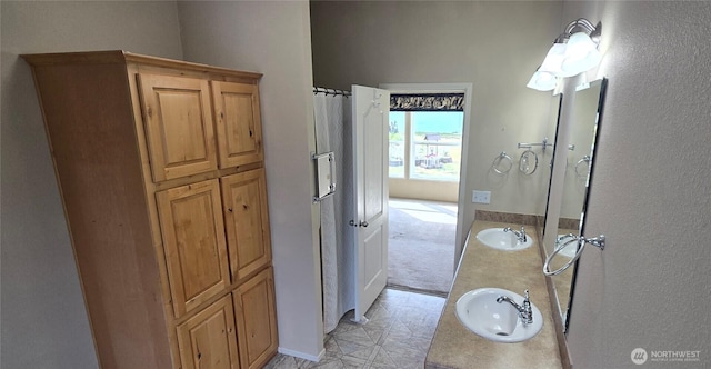 57 Clemons Rd Unit 17, Montesano, WA 98563 - bathroom with double vanity