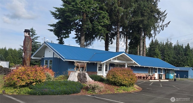 57 Clemons Rd Unit 17, Montesano, WA 98563 - view of building exterior with uncovered parking
