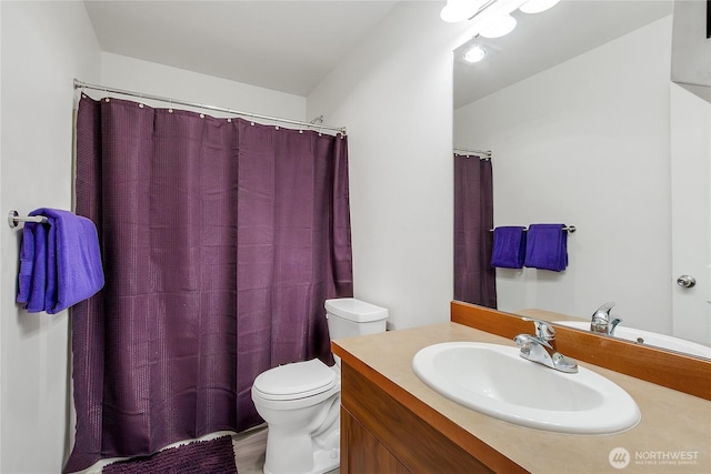 990 43rd Ct NE, Auburn, WA 98002 - bathroom featuring vanity and curtained shower