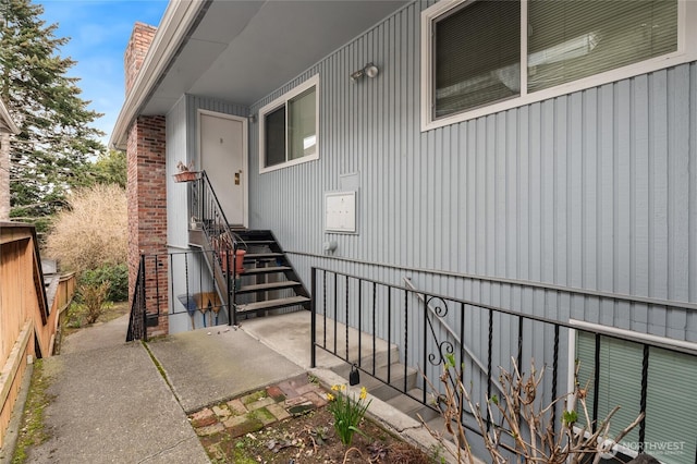 633 W Emerson St, Seattle, WA 98119 - entrance to property featuring a chimney