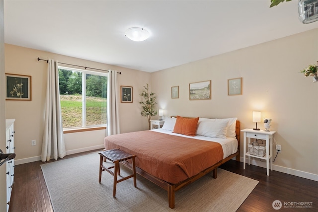130 Kimberlund Ln, Chehalis, WA 98532 - bedroom featuring dark wood-style flooring