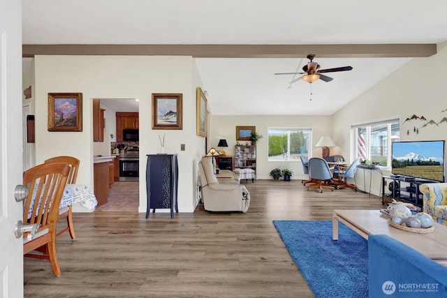2610 E Section St Unit 25, Mount Vernon, WA 98274 - living room featuring a ceiling fan and light wood finished floors
