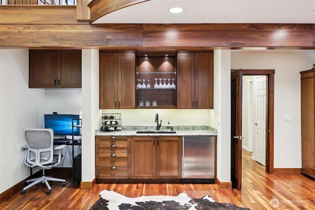 7622 130th Ave NE, Kirkland, WA 98033 - indoor wet bar featuring light wood-style floors, refrigerator, dishwasher, and recessed lighting