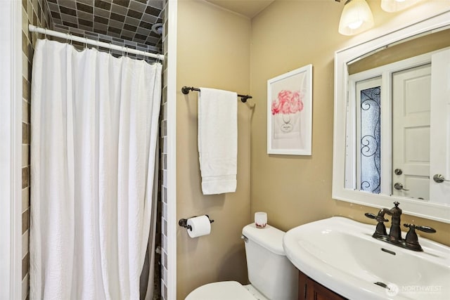 7622 130th Ave NE, Kirkland, WA 98033 - full bath with vanity and a shower with curtain