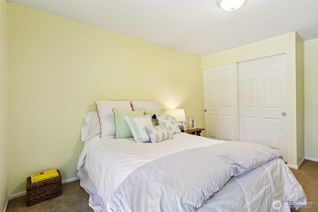 7622 130th Ave NE, Kirkland, WA 98033 - carpeted bedroom featuring a closet and baseboards