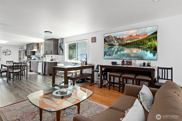 538 NW Ensign Dr, Oak Harbor, WA 98277 - living area with light wood finished floors and recessed lighting