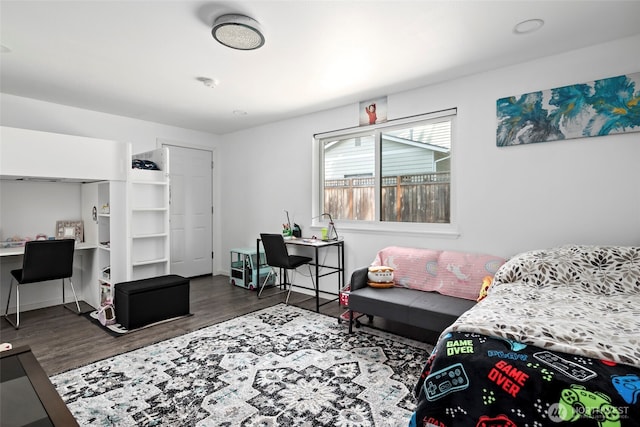 538 NW Ensign Dr, Oak Harbor, WA 98277 - bedroom with an office area and wood finished floors